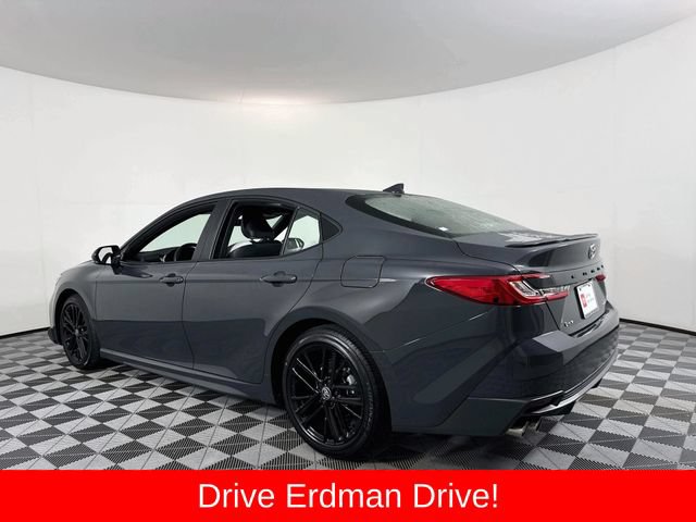 Used 2026 Toyota Camry SE FWD image 21