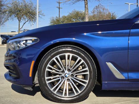 Used 2019 BMW 530i w/ Convenience Package image 11