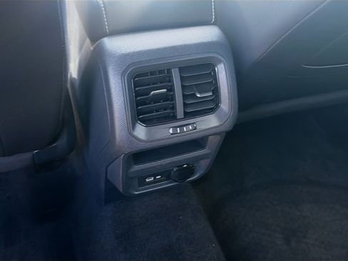 Certified 2023 Volkswagen Tiguan SE R-Line FWD image 22