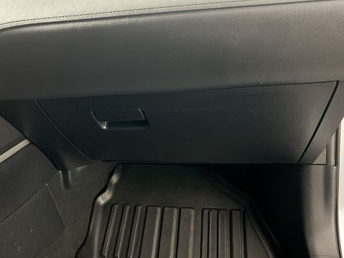Used 2023 Toyota Corolla Cross LE FWD image 34