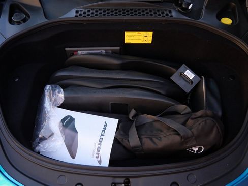 Used 2026 McLaren Artura RWD image 23