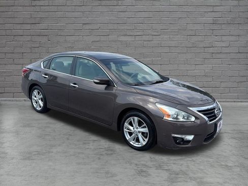 Used 2013 Nissan Altima 2.5 SL FWD image 8