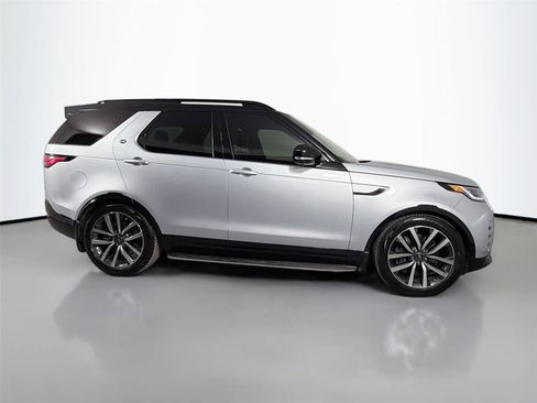 Certified 2024 Land Rover Discovery Dynamic SE AWD/4WD image 4