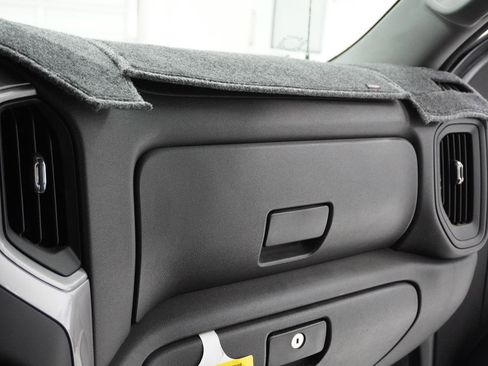 Used 2019 Chevrolet Silverado 1500 Custom w/ Infotainment Package image 24