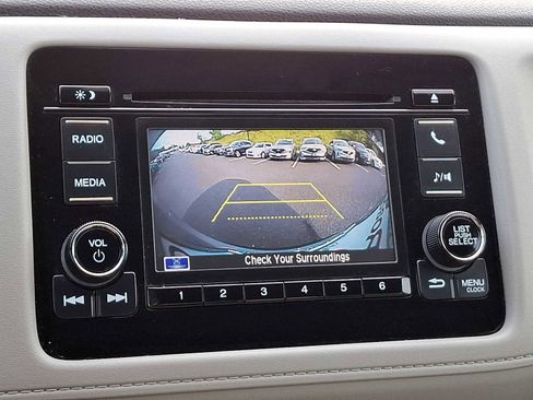 Used 2020 Honda HR-V LX image 17