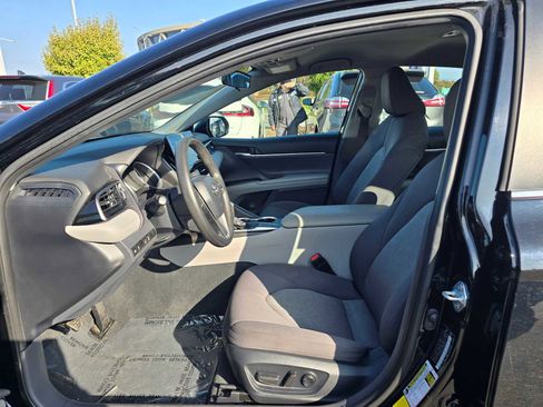 Used 2024 Toyota Camry LE image 22