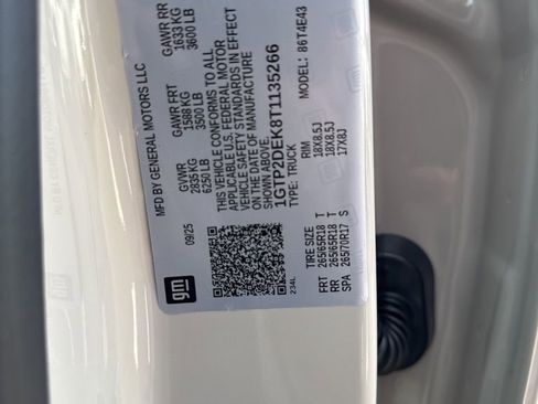 New 2026 GMC Canyon AT4 image 39