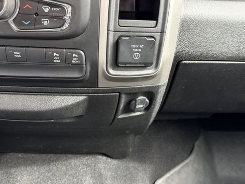 Used 2019 RAM 1500 Big Horn image 19