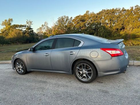 Used 2010 Nissan Maxima 3.5 SV w/ Monitor Pkg image 3