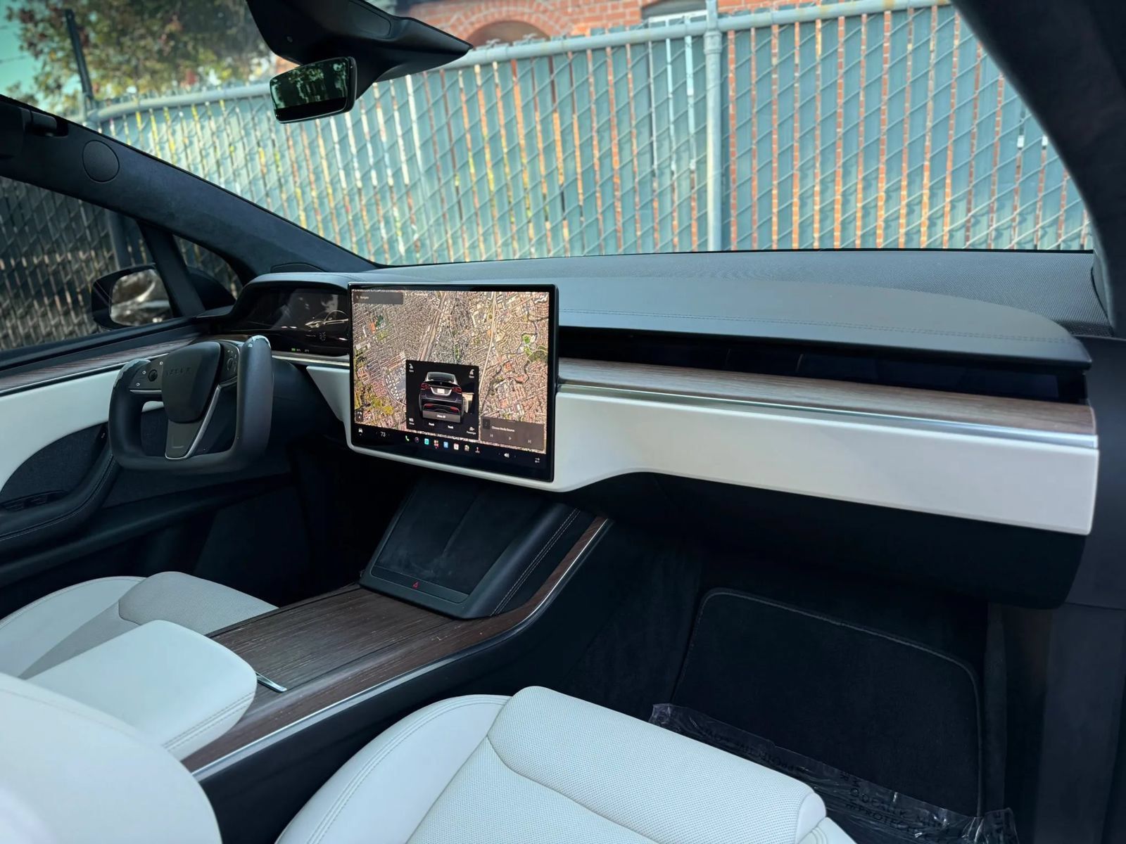 Used 2022 Tesla Model X AWD/4WD image 18