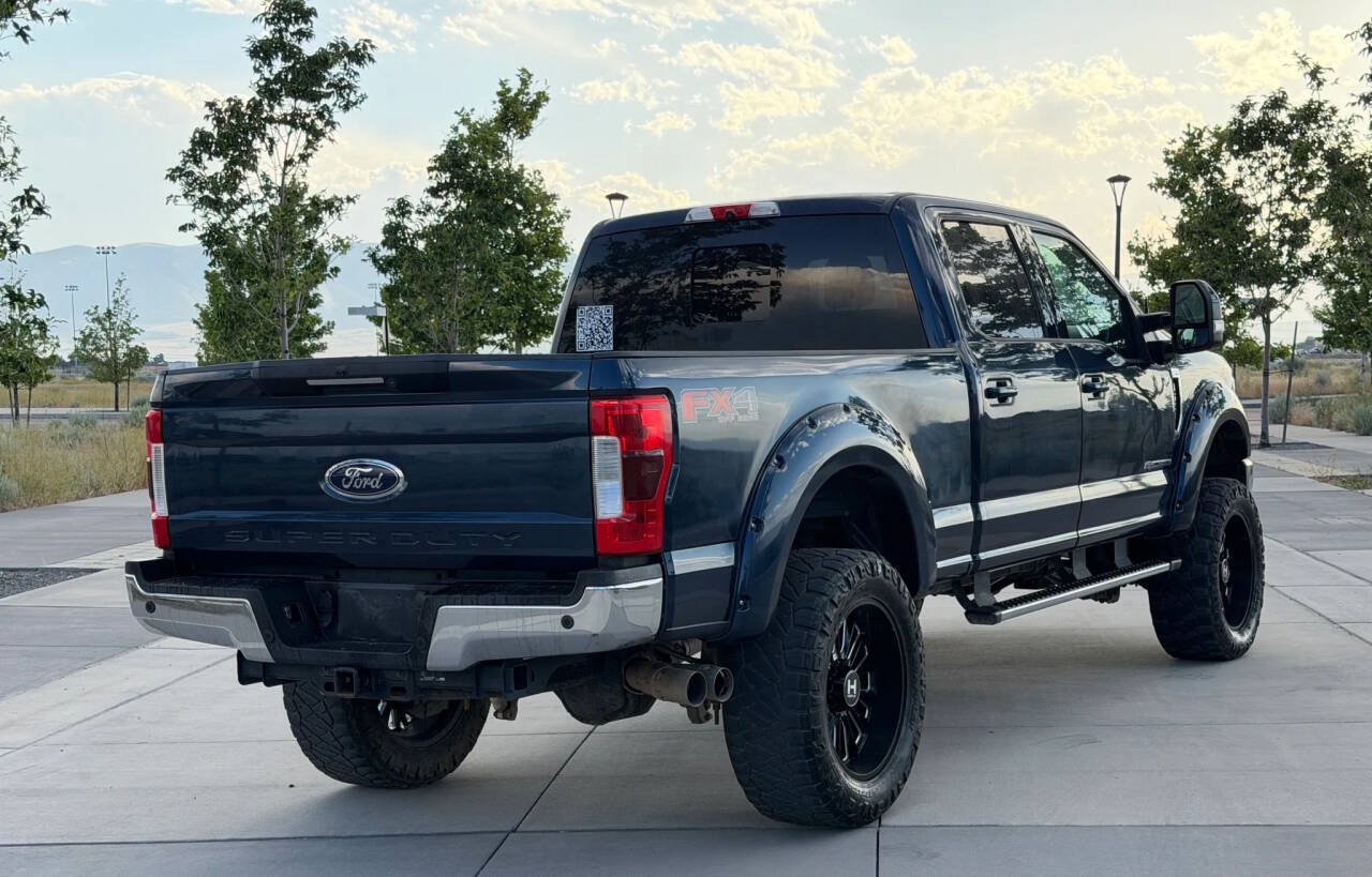Used 2017 Ford F250 Lariat w/ Lariat Ultimate Package AWD/4WD image 5