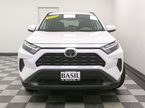 Used 2025 Toyota RAV4 XLE AWD/4WD image 3