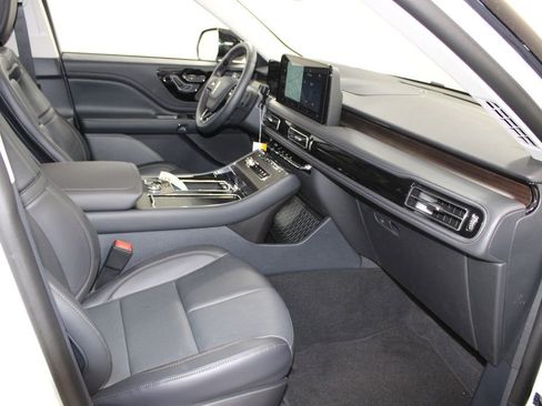 New 2026 Lincoln Aviator Reserve AWD/4WD image 29