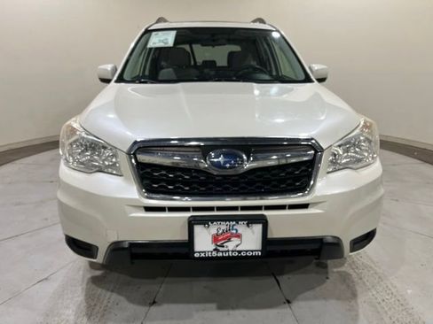 Used 2014 Subaru Forester 2.5i Premium w/ All-Weather Package image 4