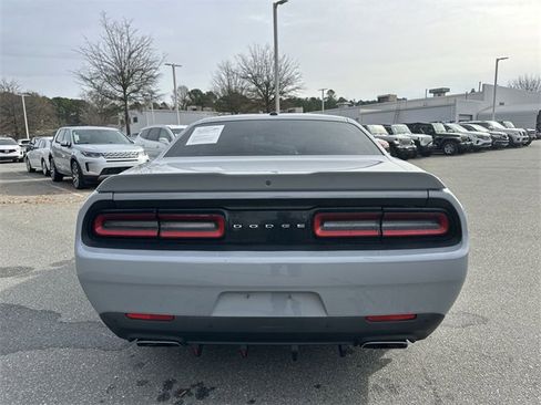 Used 2021 Dodge Challenger R/T image 4