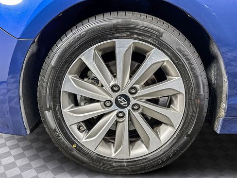 Used 2017 Hyundai Sonata Sport w/ Value Edition Package 02 image 37