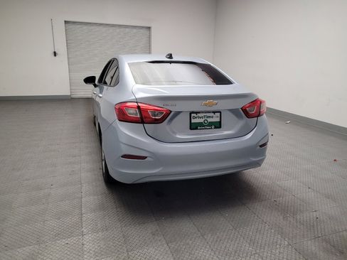 Used 2018 Chevrolet Cruze LS image 6