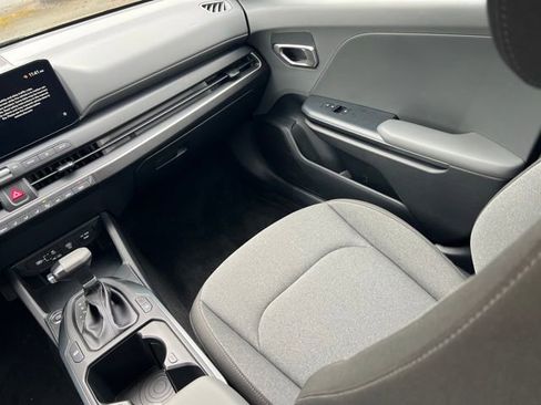 Certified 2025 Kia K4 FWD image 11