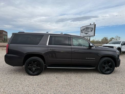 Used 2018 Chevrolet Suburban Premier AWD/4WD image 12