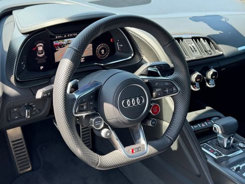 Used 2017 Audi R8 V10 plus AWD/4WD image 17