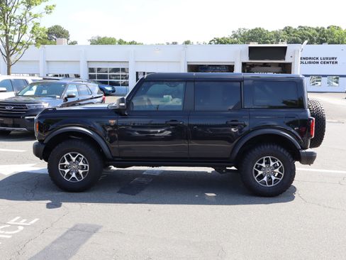 Used 2025 Ford Bronco Badlands AWD/4WD image 7