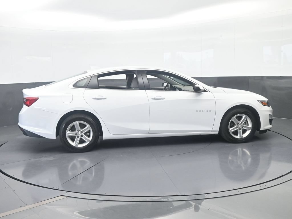 Used 2024 Chevrolet Malibu LT FWD image 7