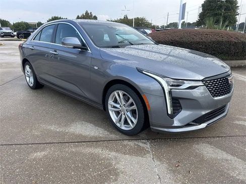 Used 2021 Cadillac CT4 Luxury image 3