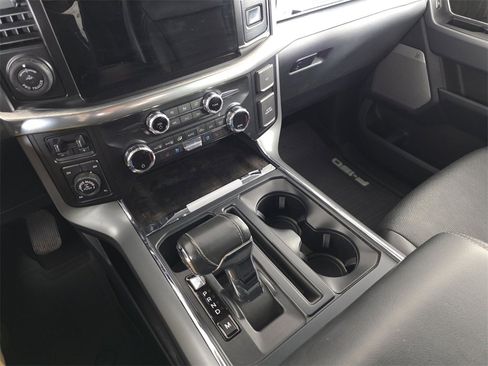 Used 2021 Ford F150 Lariat image 13