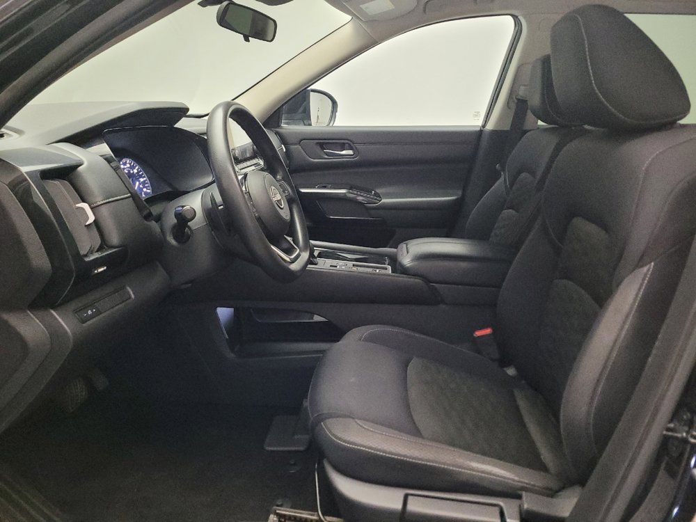 Used 2022 Nissan Pathfinder S FWD image 17