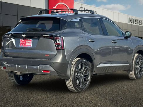 New 2026 Nissan Kicks SR FWD image 3