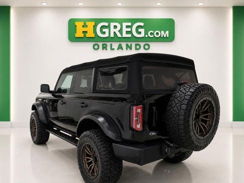 Used 2023 Ford Bronco Outer Banks AWD/4WD image 2