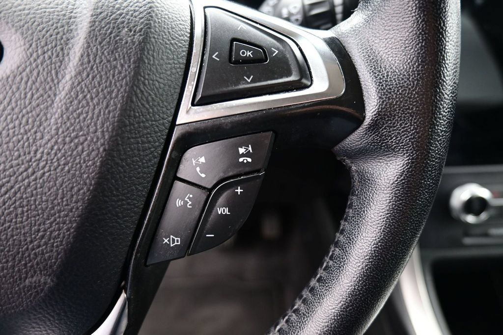 Used 2024 Ford Edge SEL AWD/4WD image 18