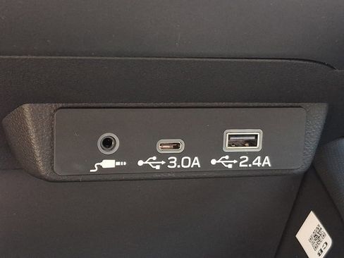 New 2026 Subaru Forester Premium AWD/4WD image 17