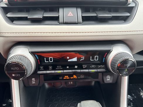 Certified 2025 Toyota RAV4 XLE FWD image 16