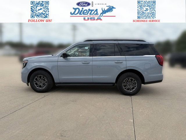 Certified 2025 Ford Expedition Active AWD/4WD image 2