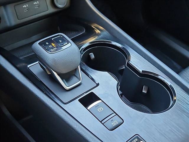 Used 2024 Nissan Rogue SV FWD image 17