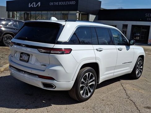 Used 2022 Jeep Grand Cherokee Overland image 6