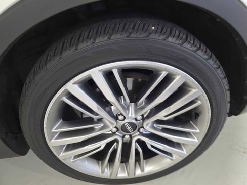 Used 2016 Lincoln MKC Reserve image 9