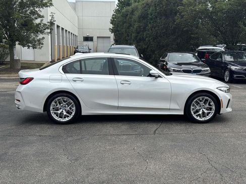 Used 2025 BMW 330i xDrive Sedan AWD/4WD image 4