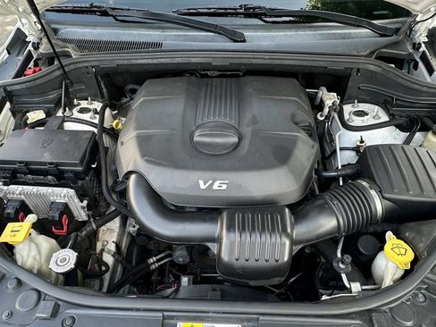 Used 2014 Jeep Grand Cherokee Laredo AWD/4WD image 21