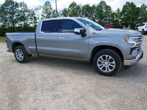 New 2026 Chevrolet Silverado 1500 LTZ w/ LTZ Premium Package AWD/4WD image 3