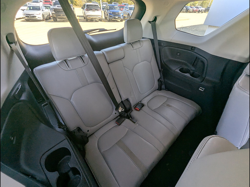 Used 2025 Honda Pilot EX-L image 21