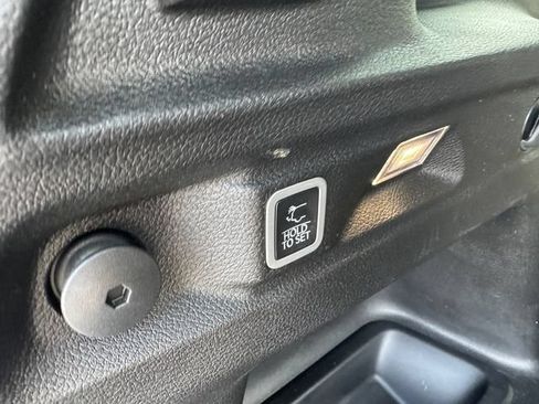 Certified 2023 Jeep Grand Cherokee L Limited w/ Luxury Tech Group II AWD/4WD image 19