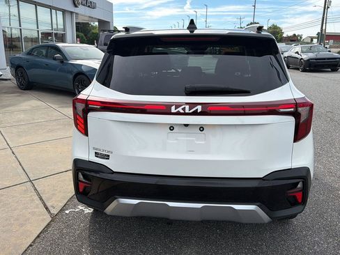Used 2024 Kia Seltos S FWD image 10