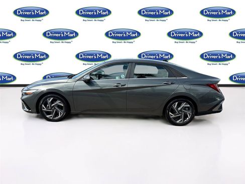 Used 2024 Hyundai Elantra Limited FWD image 4