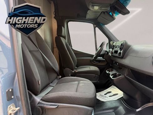Used 2019 Mercedes-Benz Sprinter 170 image 13
