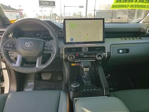 Used 2025 Toyota Tacoma Trailhunter image 12