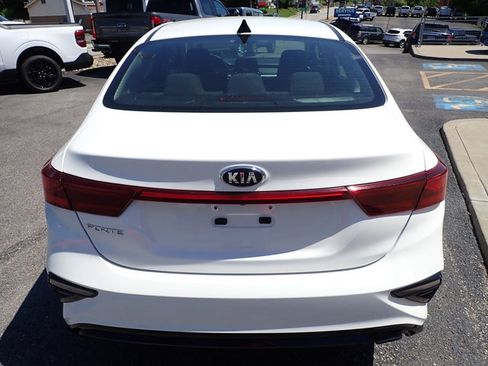 Used 2020 Kia Forte LXS FWD image 5