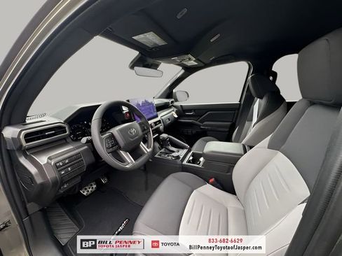 Used 2025 Toyota Tacoma TRD Sport image 22