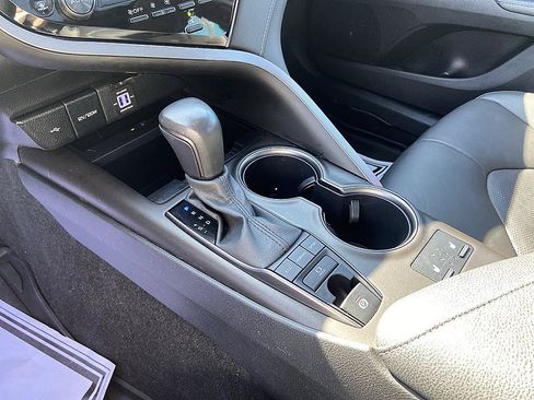Used 2024 Toyota Camry XSE FWD image 15